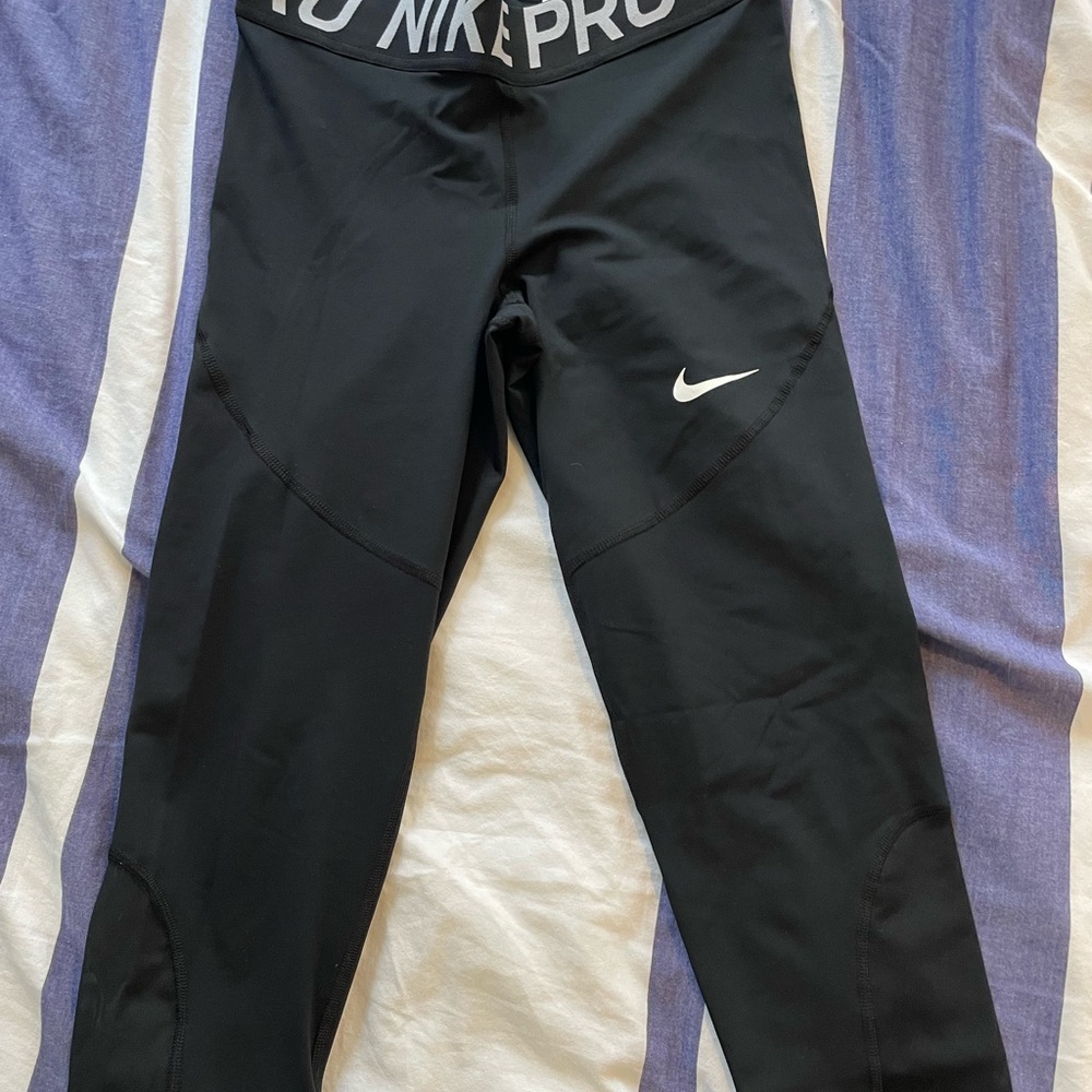Nike Pro Capri Leggings